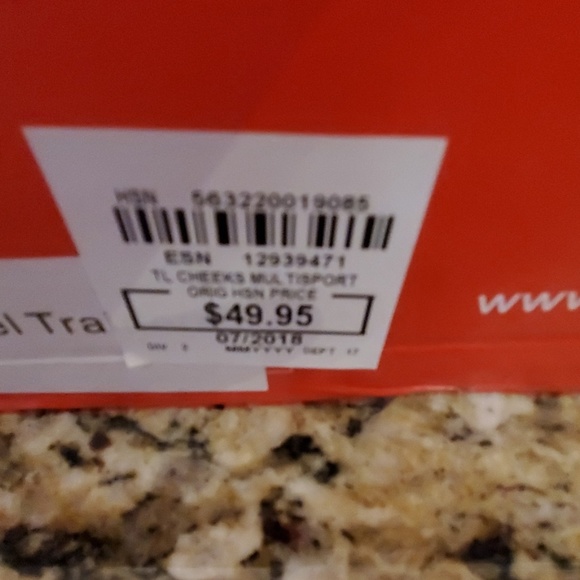 Cheeks Multi-Sport Gel Trainer Sneakers - Picture 6 of 7